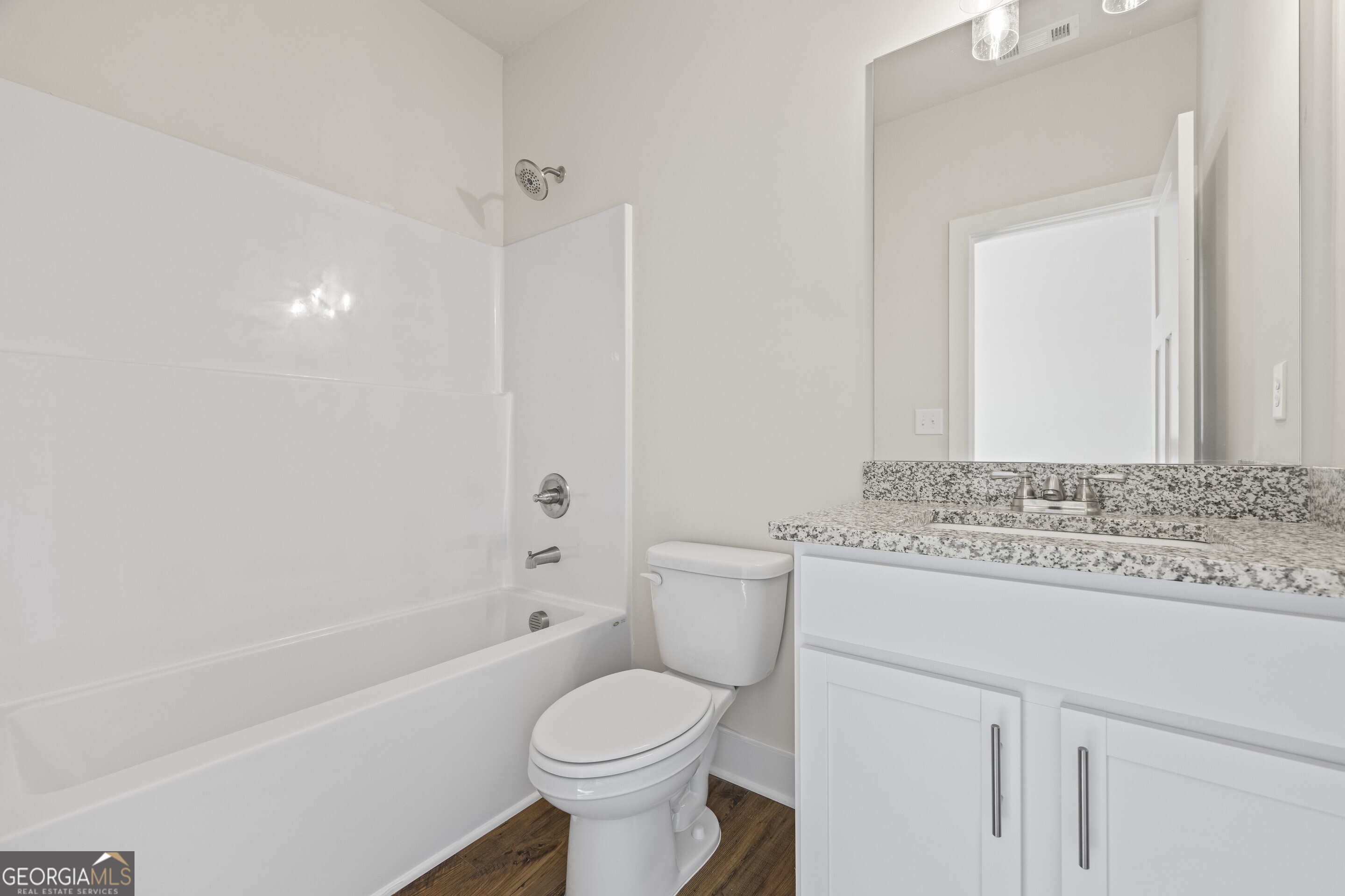 Hartwell, Georgia 30643, United States, 5 Bedrooms Bedrooms, ,4 BathroomsBathrooms,Residential,Active,163140