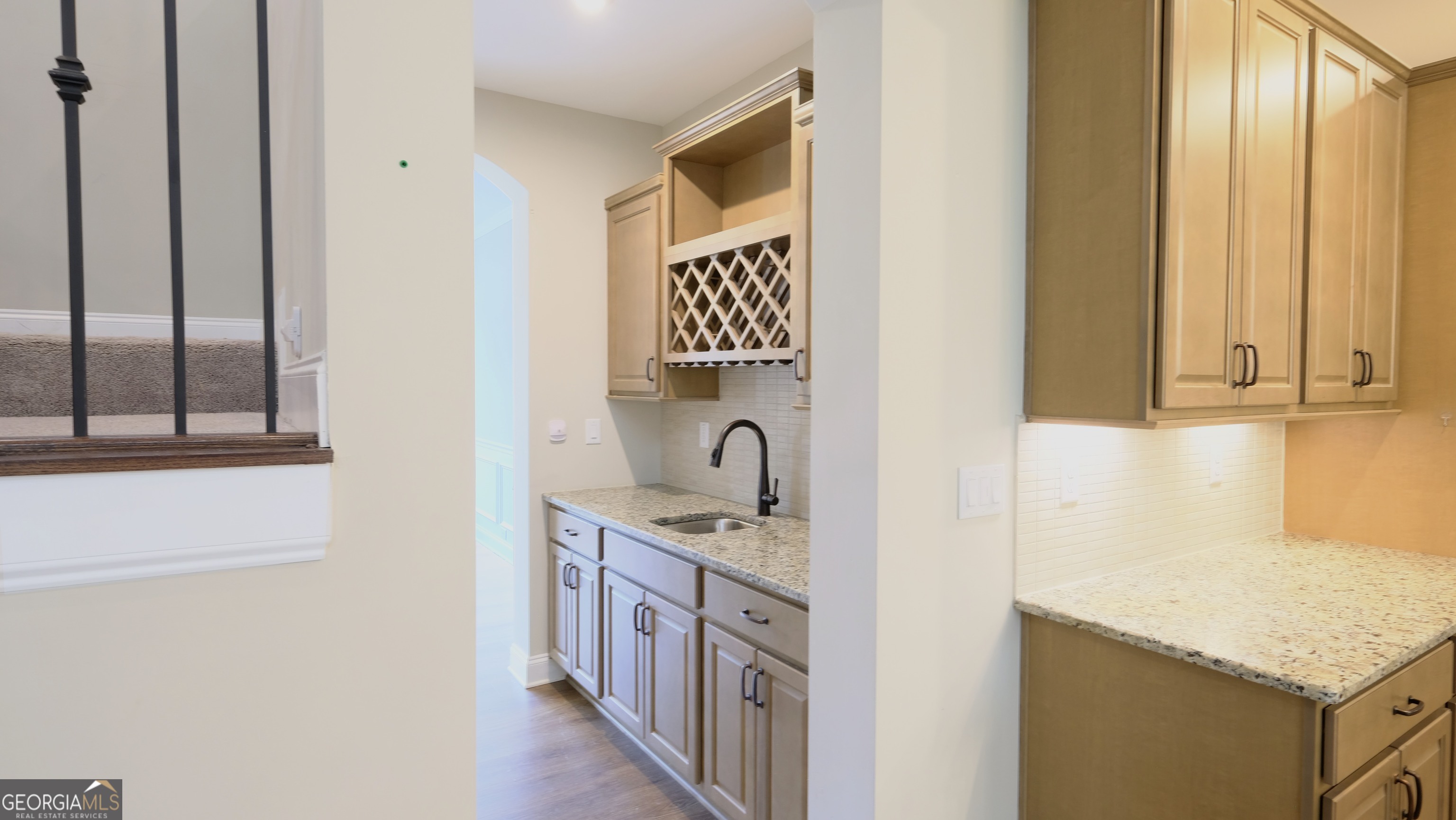 25 Clearwater CT