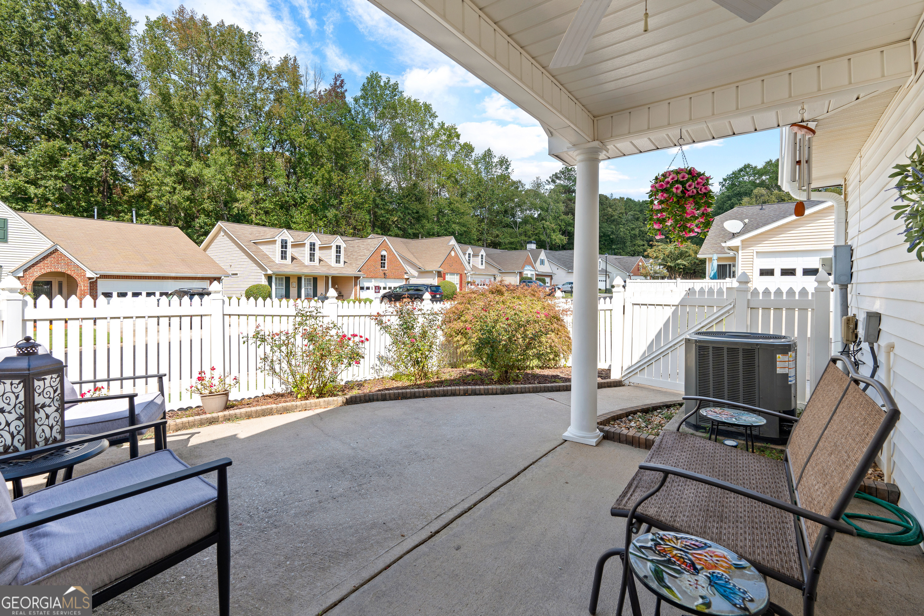 1017 Pinehurst DR