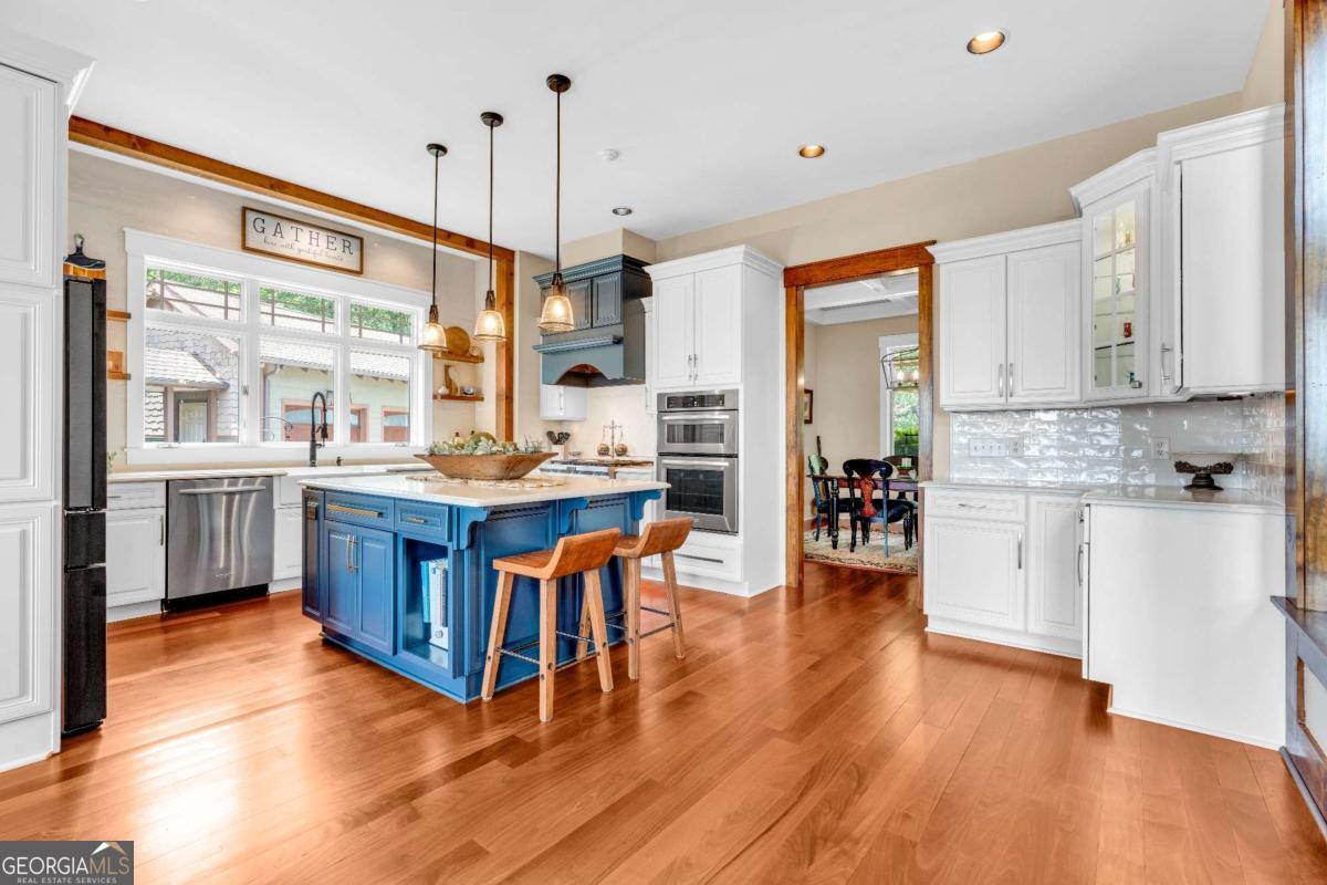52 Waterside DR SE