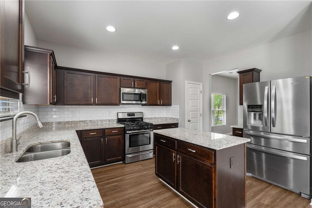 3495 Zaks WAY