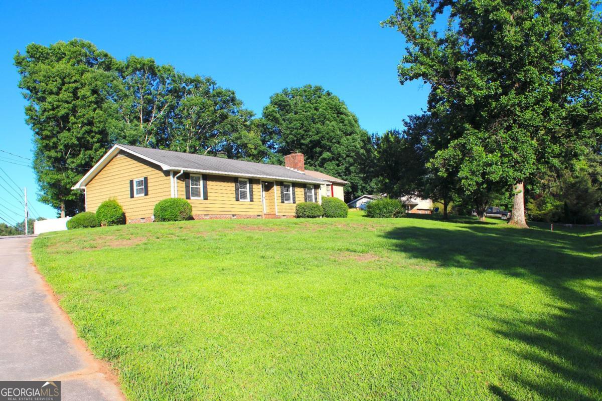 3101 Esther DR