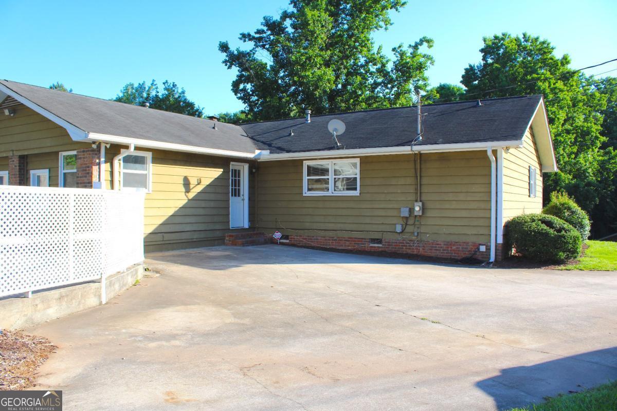 3101 Esther DR