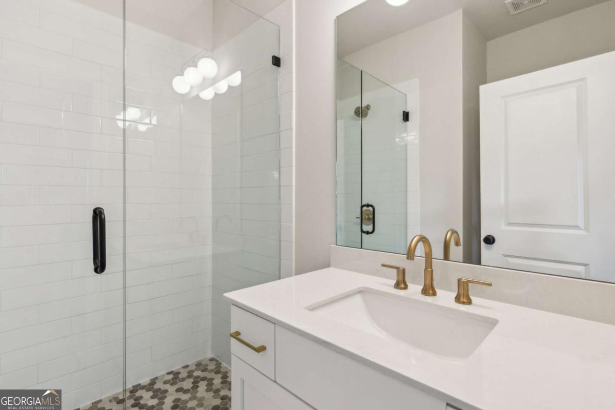The Maxwell - Residential Lease