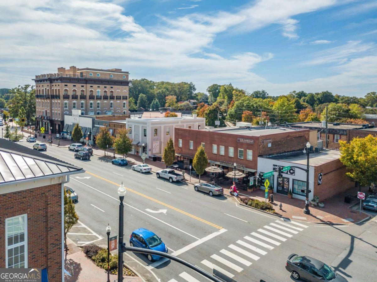 The Maxwell - Residential Lease