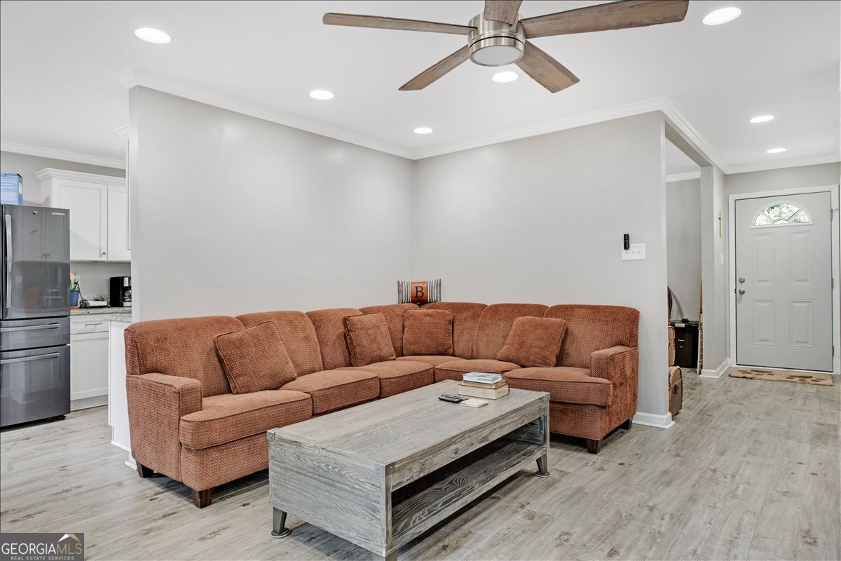 1817 Covington PL