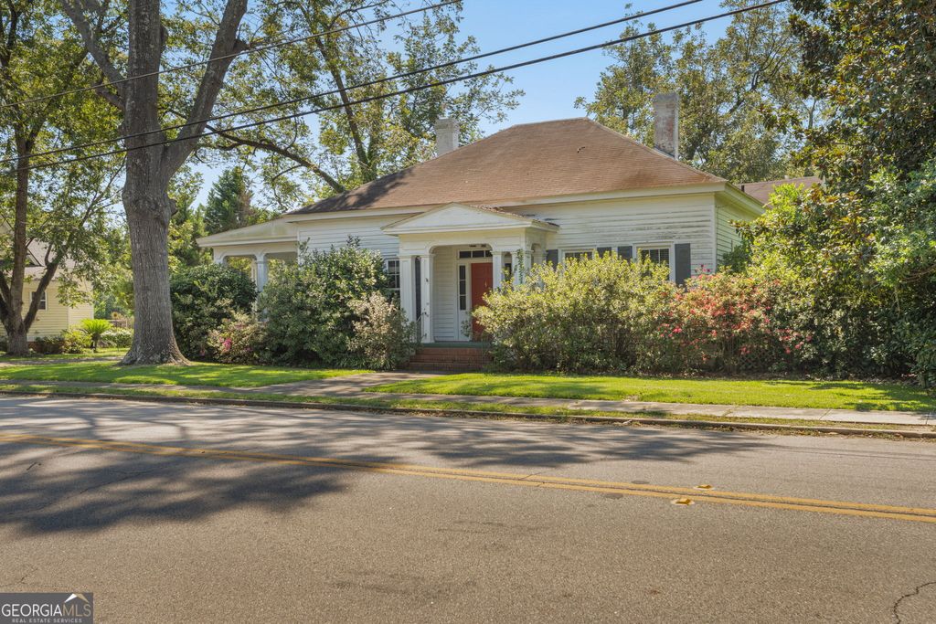 Photo of 231 W Adams Street, Tennille, GA 31089 (MLS # 10600595)