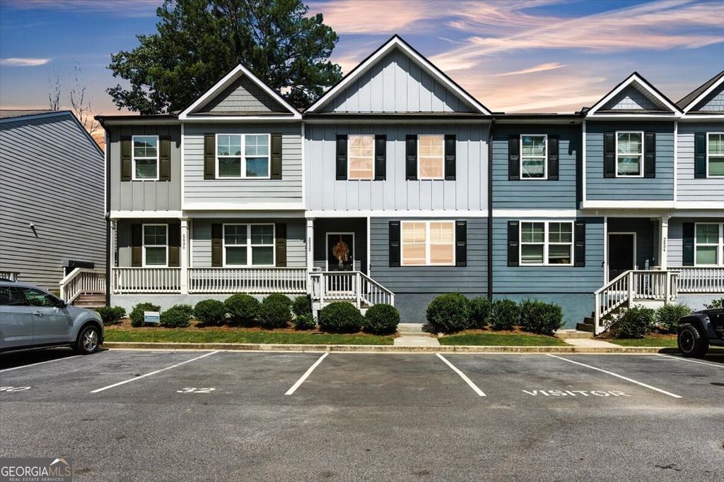 Photo of 2832 Saratoga Lake View, Decatur, GA 30034 (MLS # 10678366)