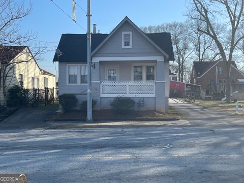 Photo of 1256 Womack Avenue, Atlanta, GA 30344 (MLS # 10742225)