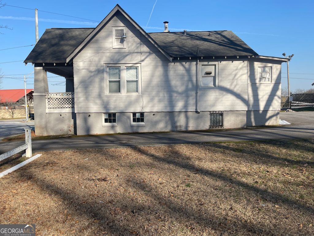 Photo of 1256 Womack Avenue, Atlanta, GA 30344 (MLS # 10742225)