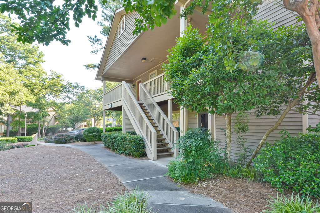 1904 Country Park DR SE