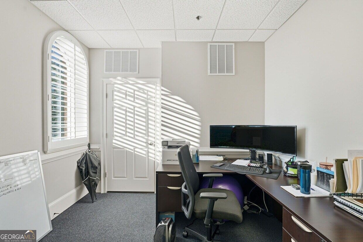 1600 River Park BLVD 204