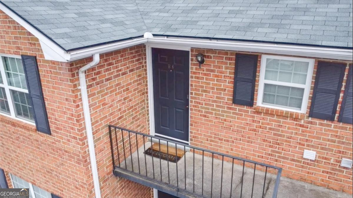 2165 Milledge DR S B6