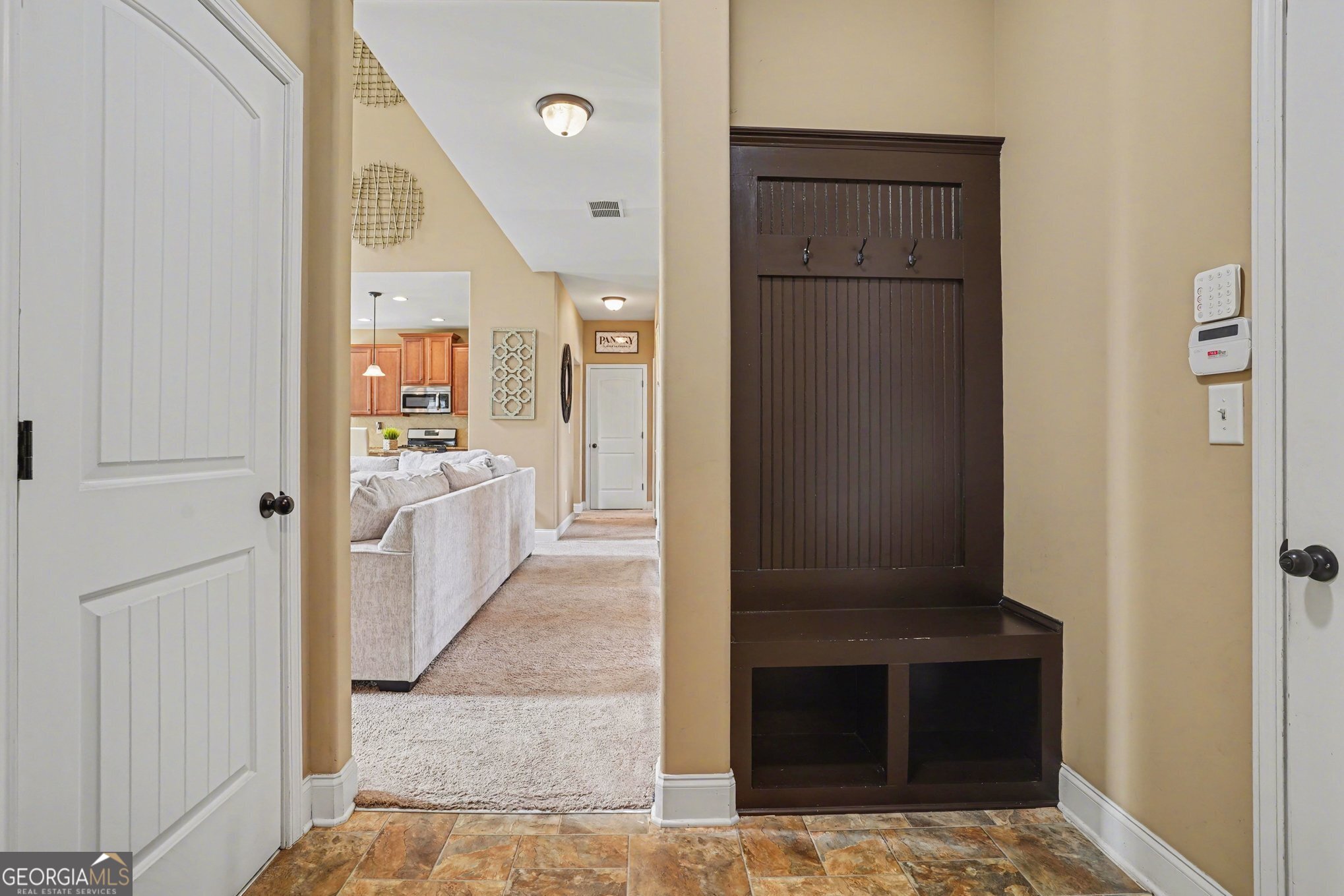 197 Tapestry DR