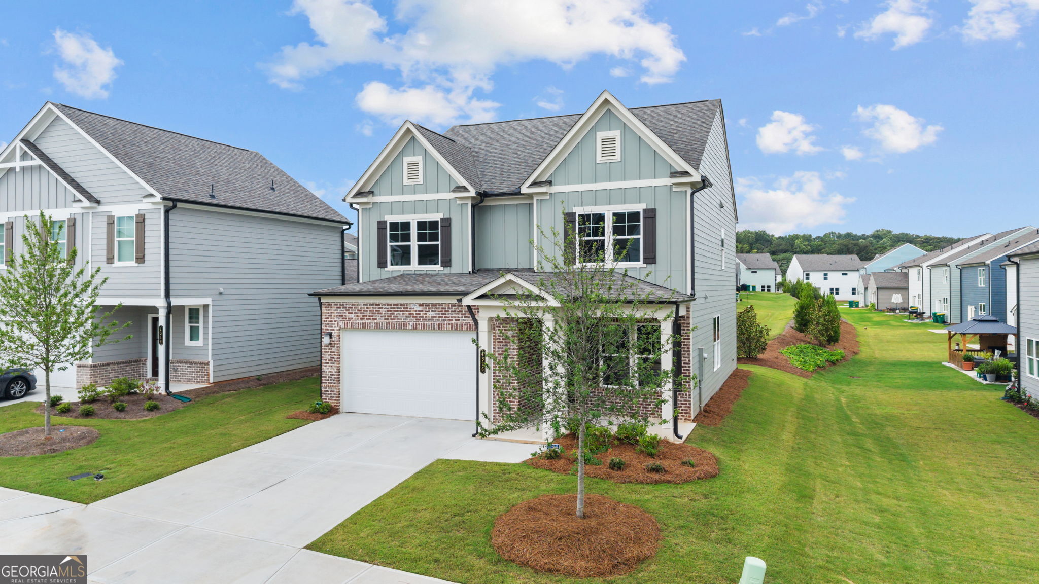 4326 Buttonwood LN