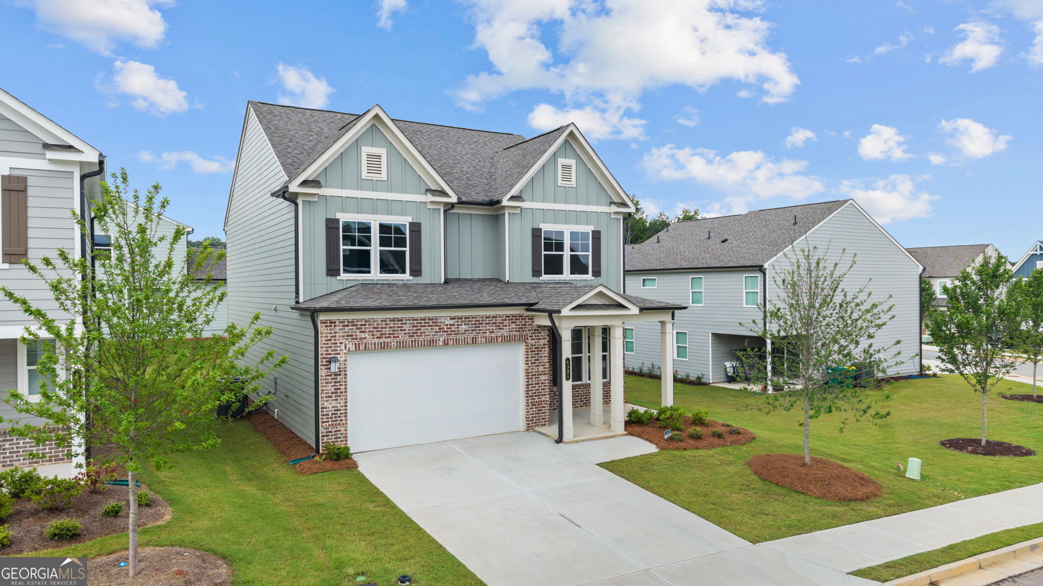 4326 Buttonwood LN
