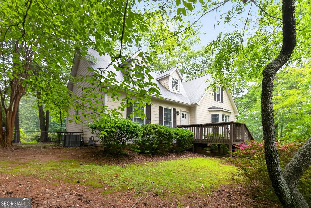 Photo of 3999 Tall Pine Drive, Marietta, GA 30062 (MLS # 10782193)