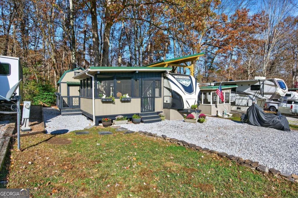 Photo of 324 Leisure Acres Drive, Cleveland, GA 30528 (MLS # 10717068)