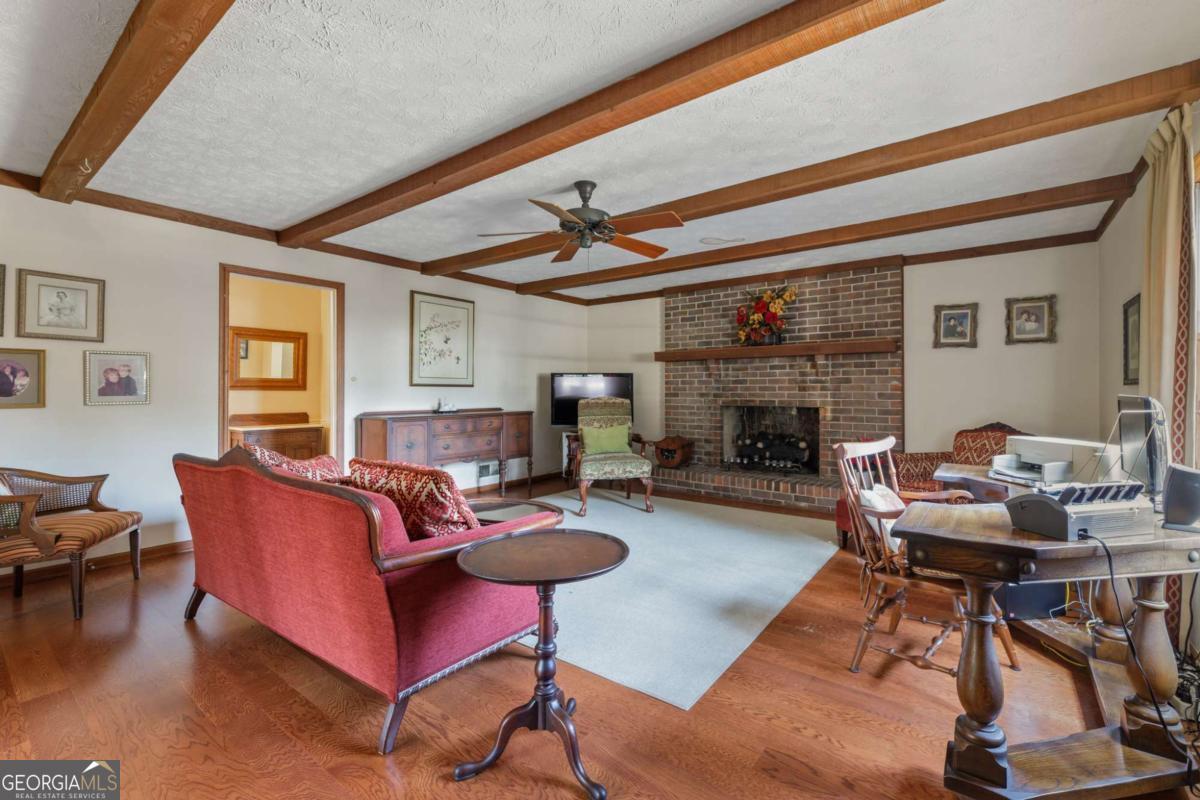 Burnt Hickory Hills - Residential