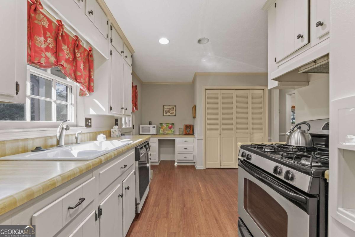 Burnt Hickory Hills - Residential