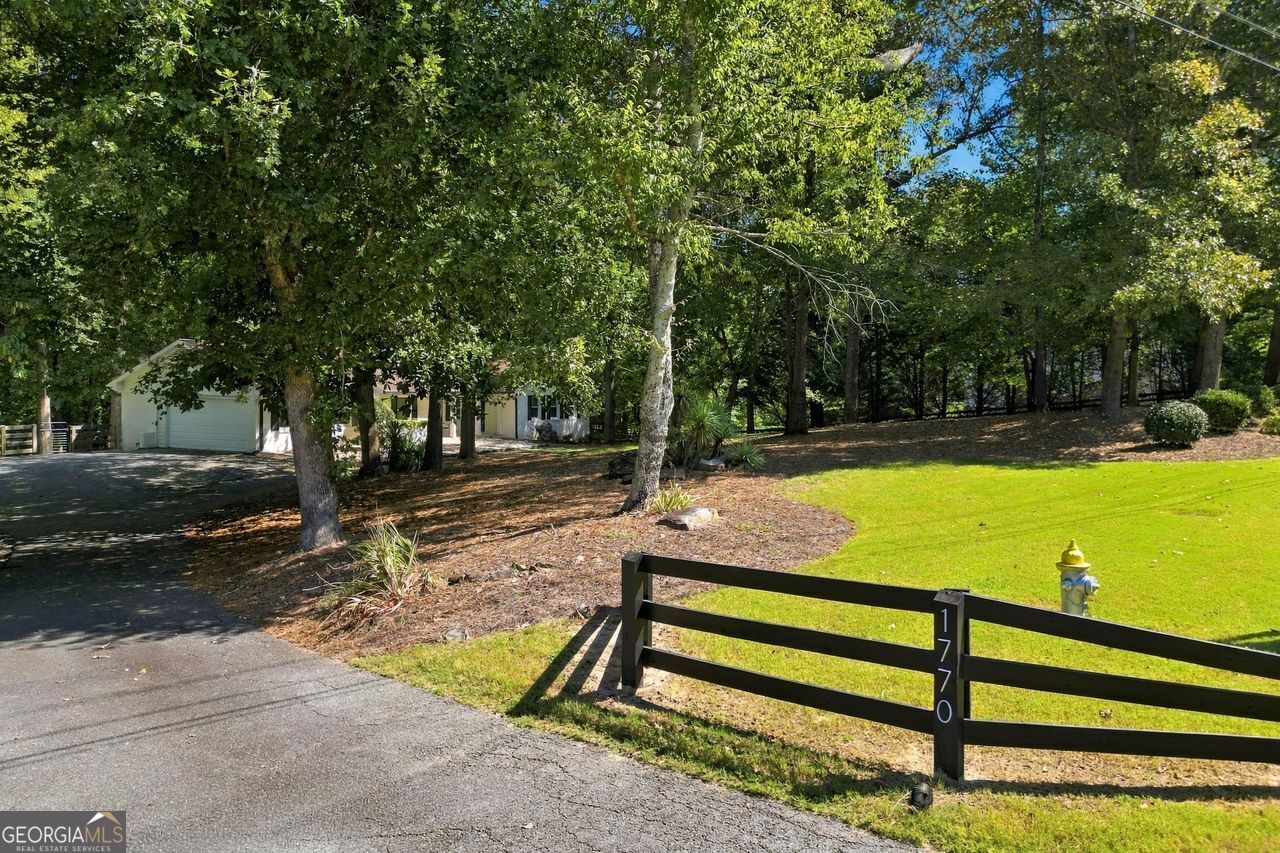 1770 Redd RD