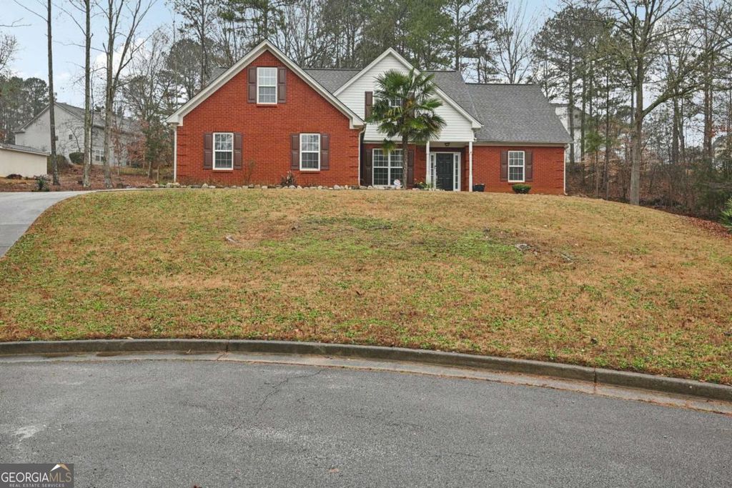 Photo of 25 Castlehill Court, Covington, GA 30016 (MLS # 10685289)