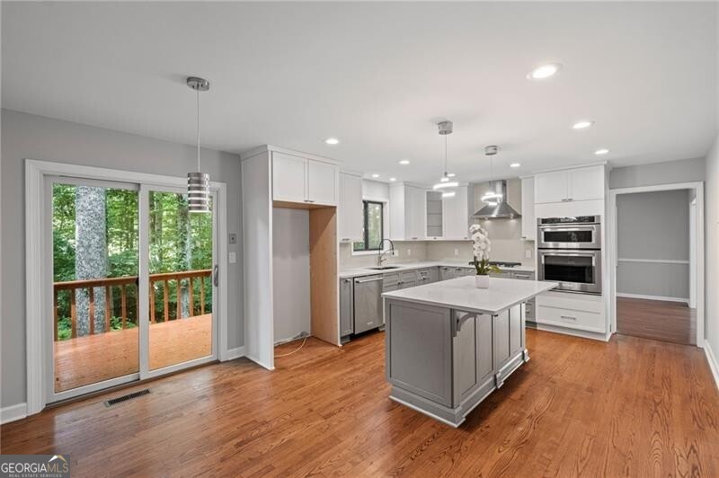 Marietta, Georgia 30068, United States, 4 Bedrooms Bedrooms, ,4 BathroomsBathrooms,Residential,Active,150939