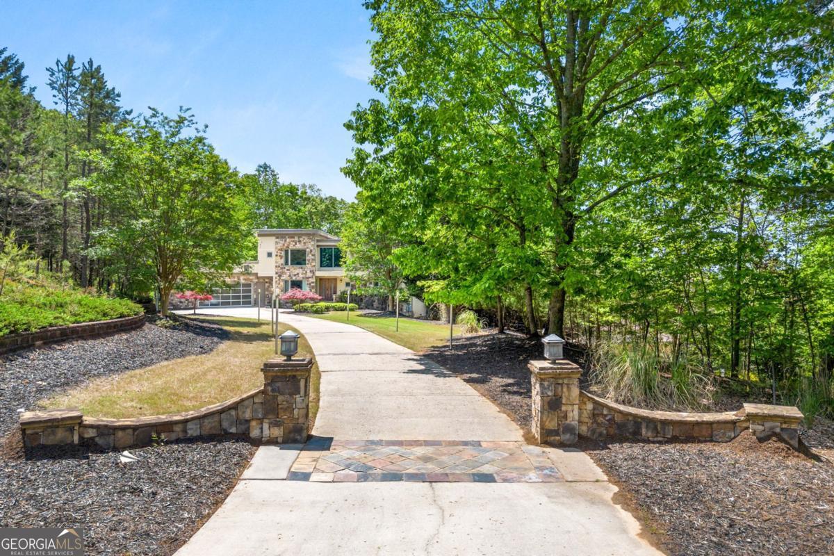 561 Bayberry Crossing DR
