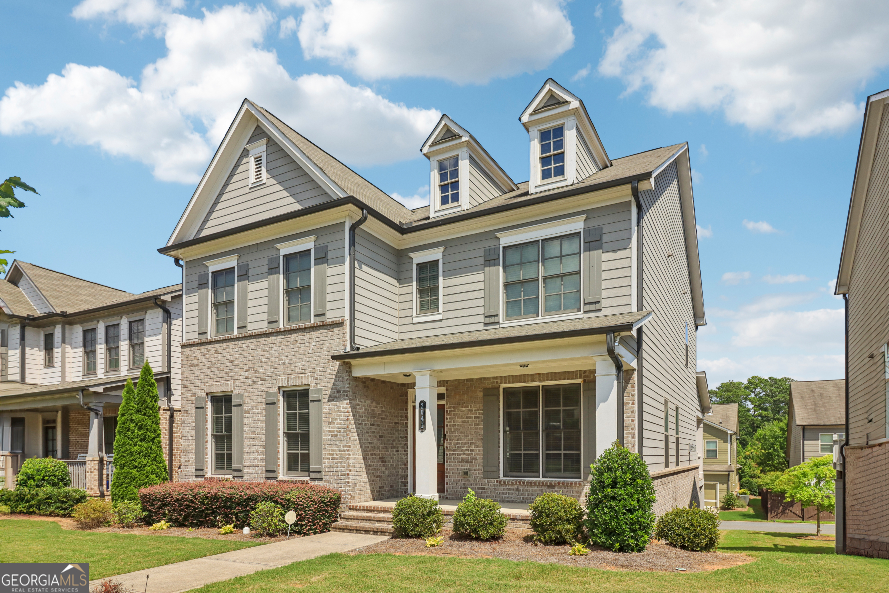 2041 White Cypress CT