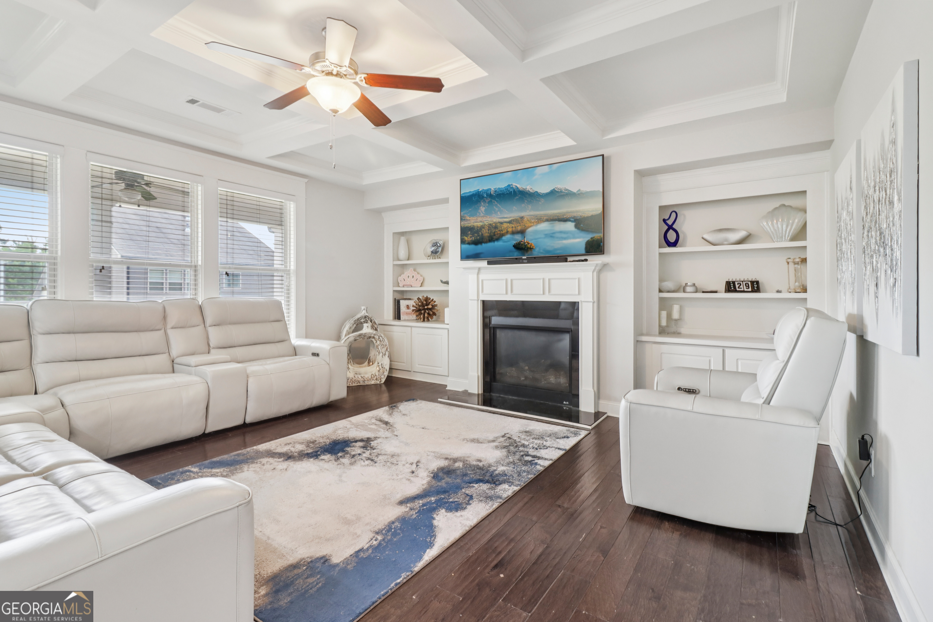 2041 White Cypress CT