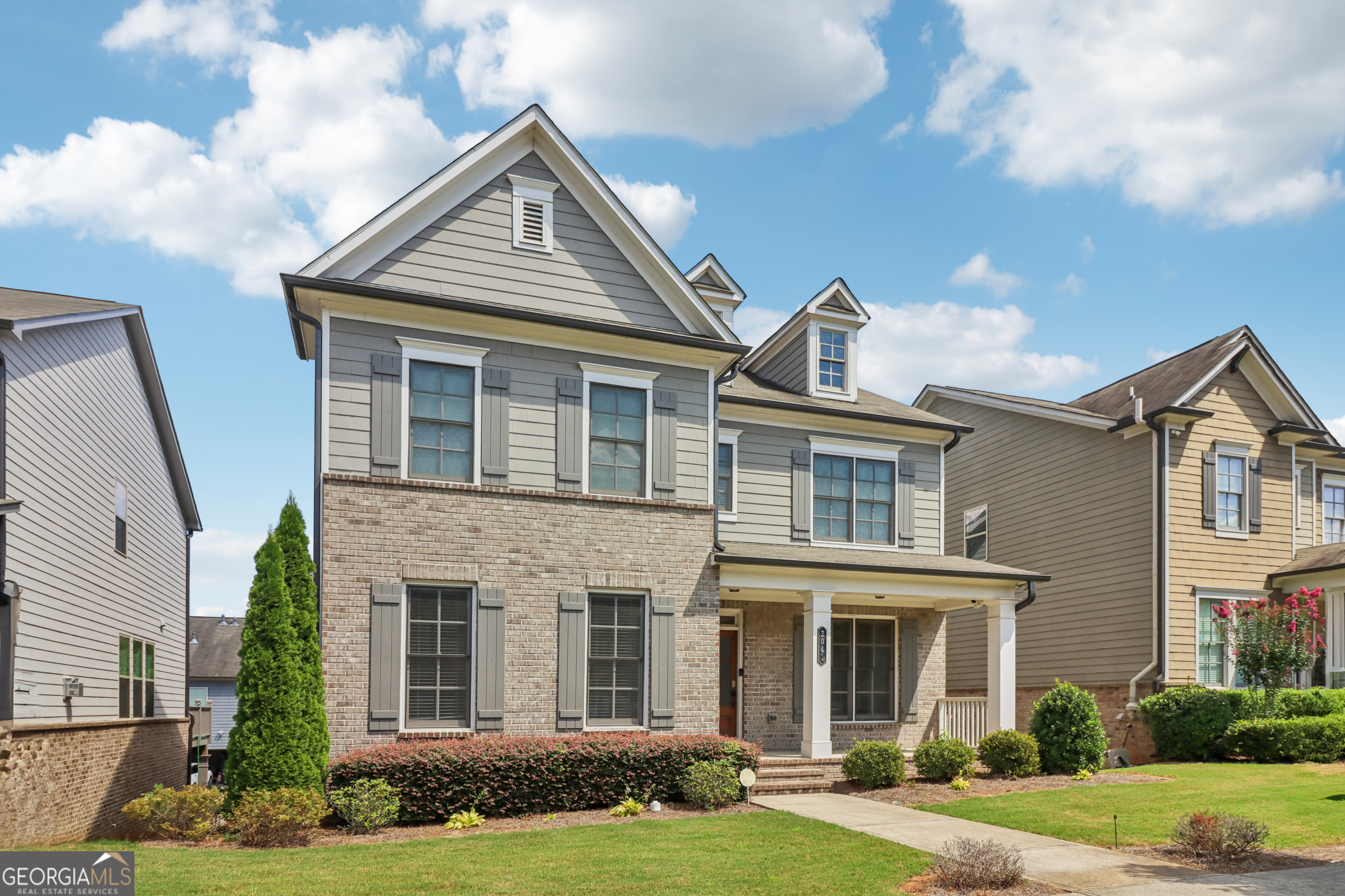 2041 White Cypress CT