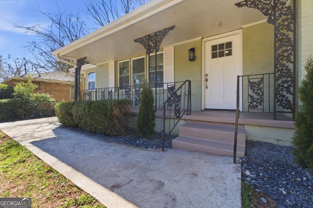 Photo of 1903 S Columbia Place, Decatur, GA 30032 (MLS # 10693888)