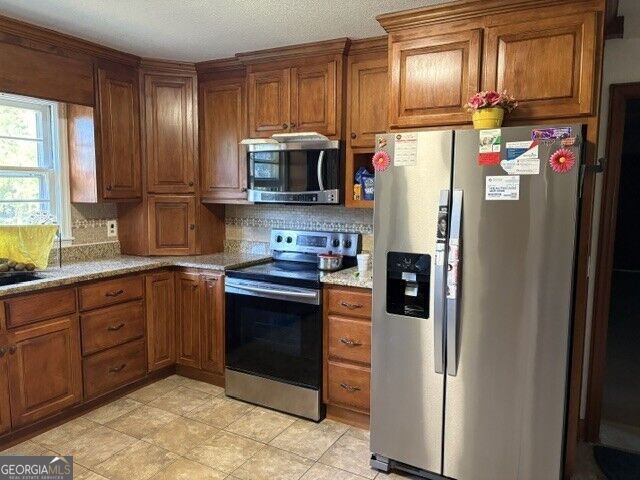 300 E Belmont Dr