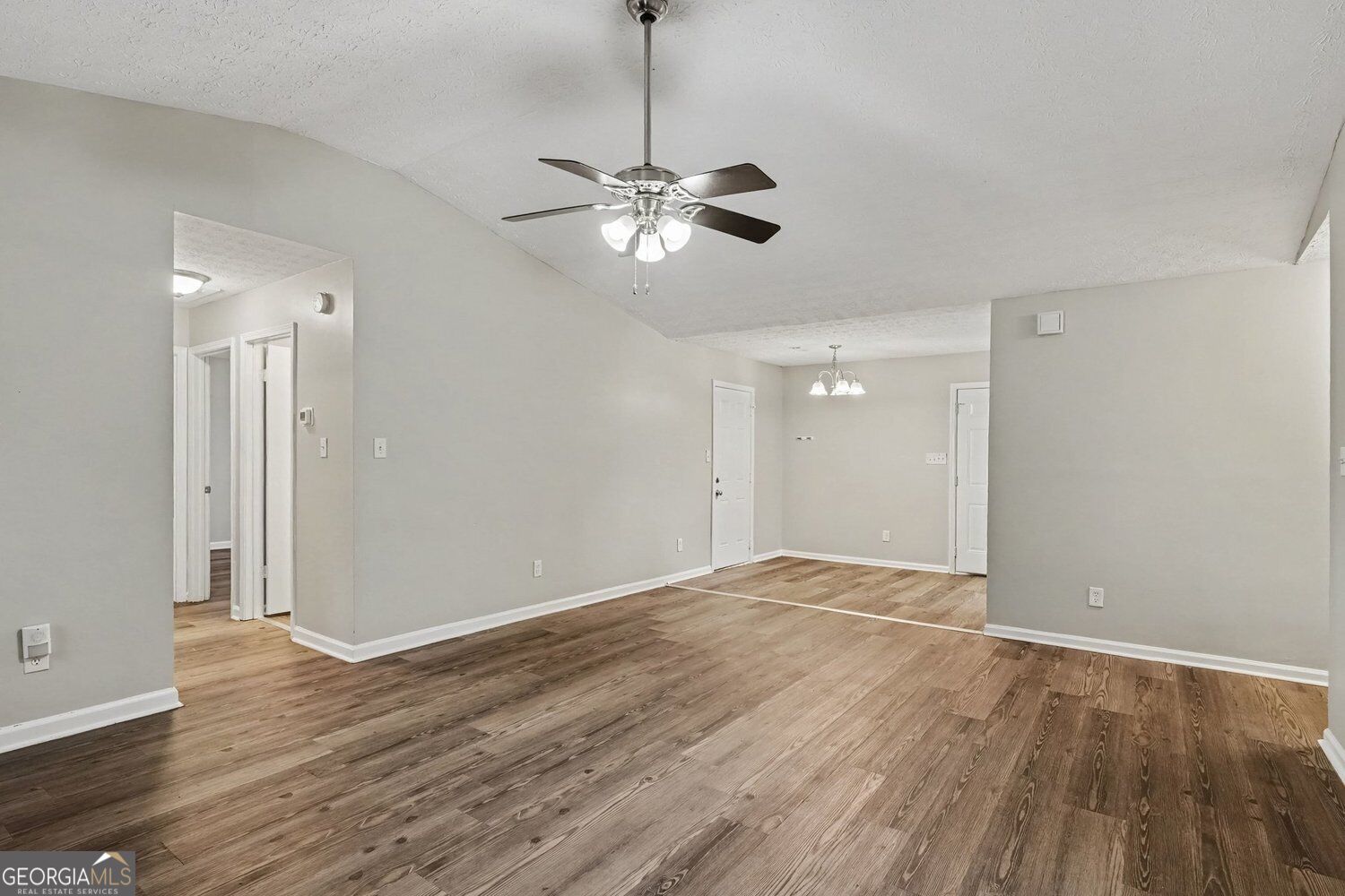 105 Rosebud LN