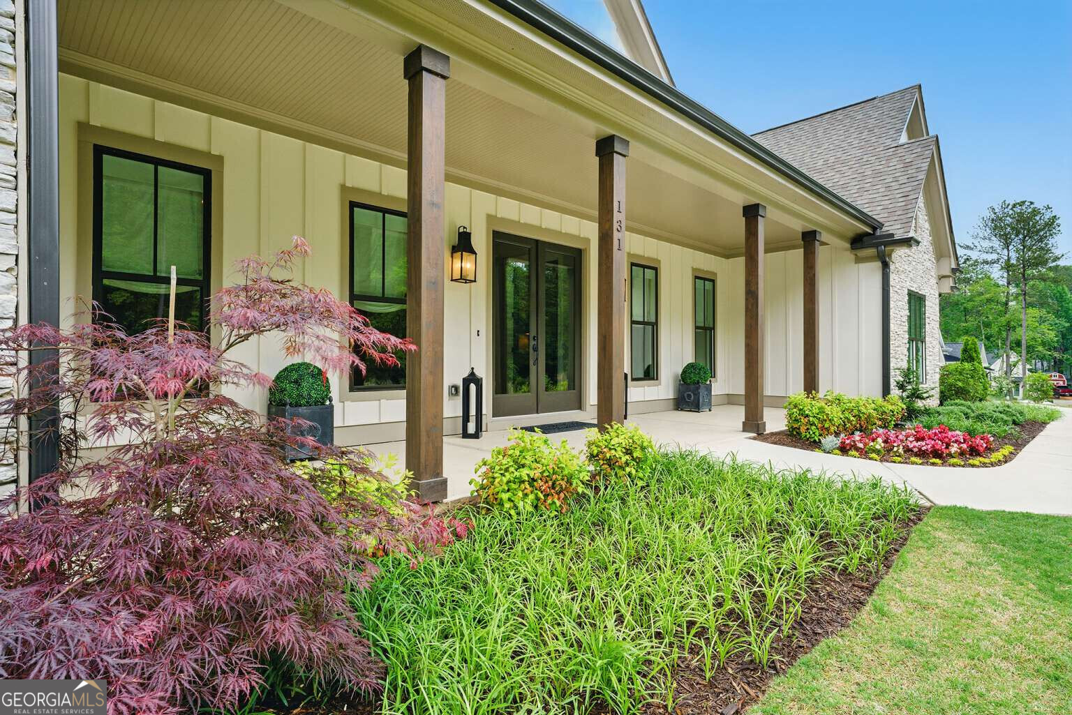 131 Forsyth Park LN