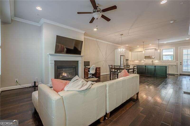 Encore Walk - Residential