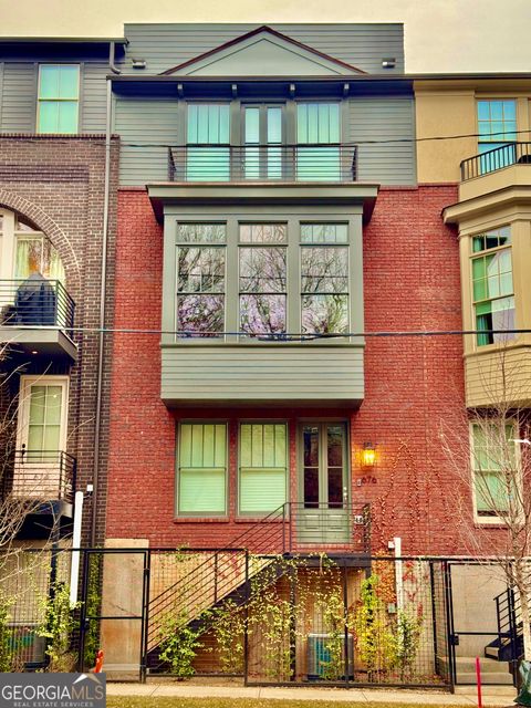 676 Hank Aaron DR Atlanta GA 30315