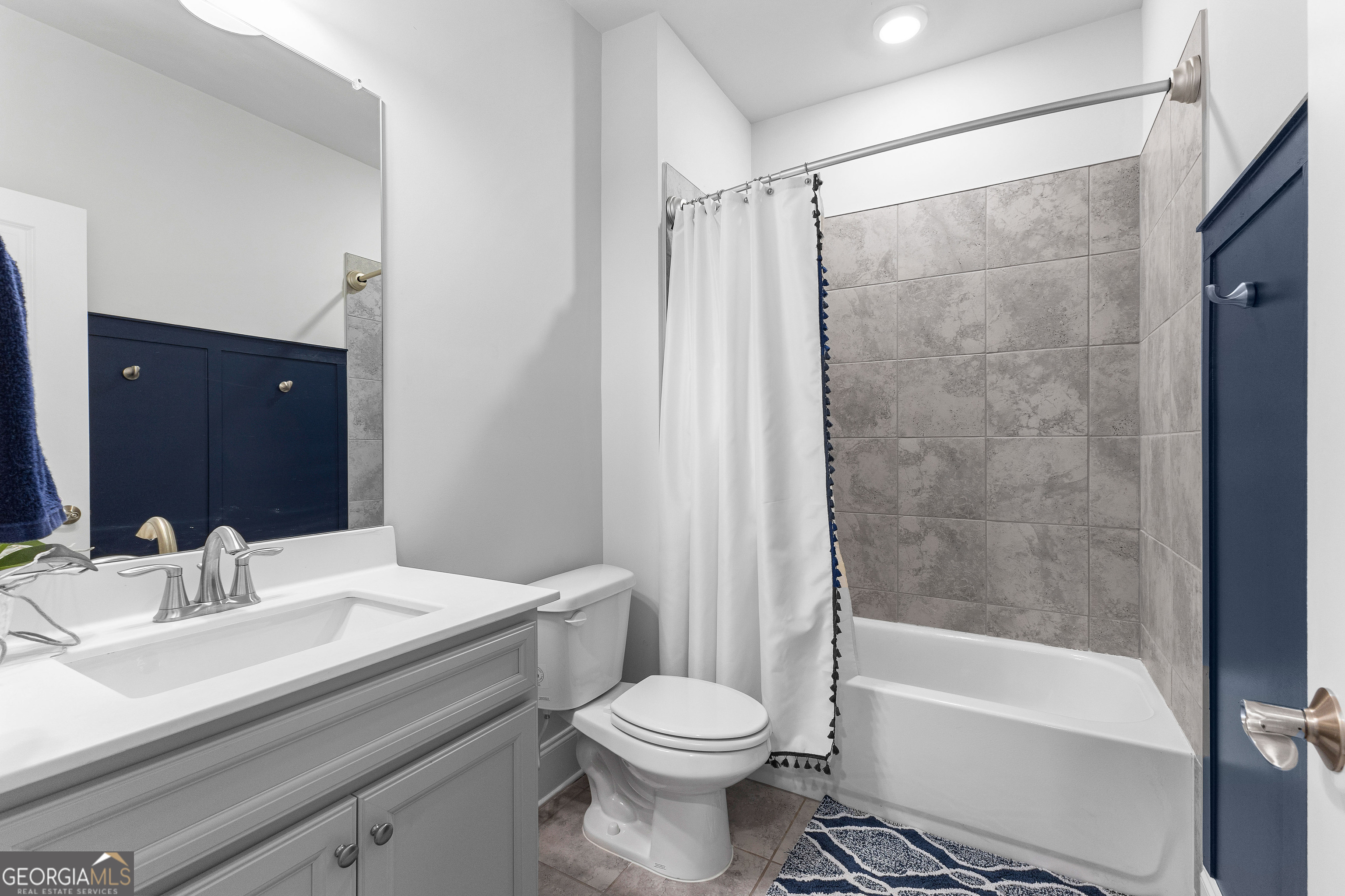 Peachtree City, Georgia 30269, United States, 5 Bedrooms Bedrooms, ,3 BathroomsBathrooms,Residential,Active,207884