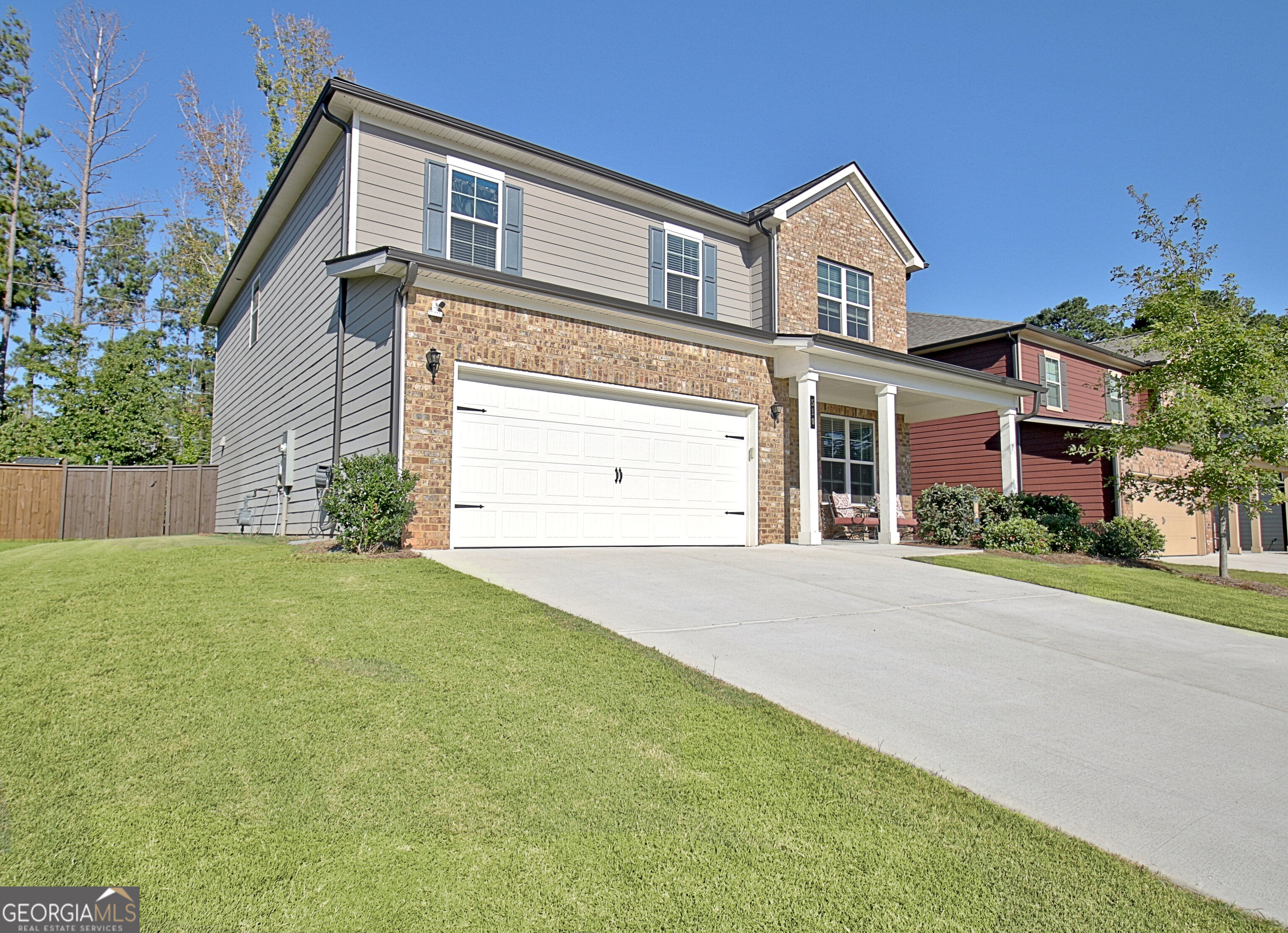 Peachtree City, Georgia 30269, United States, 5 Bedrooms Bedrooms, ,3 BathroomsBathrooms,Residential,Active,207884