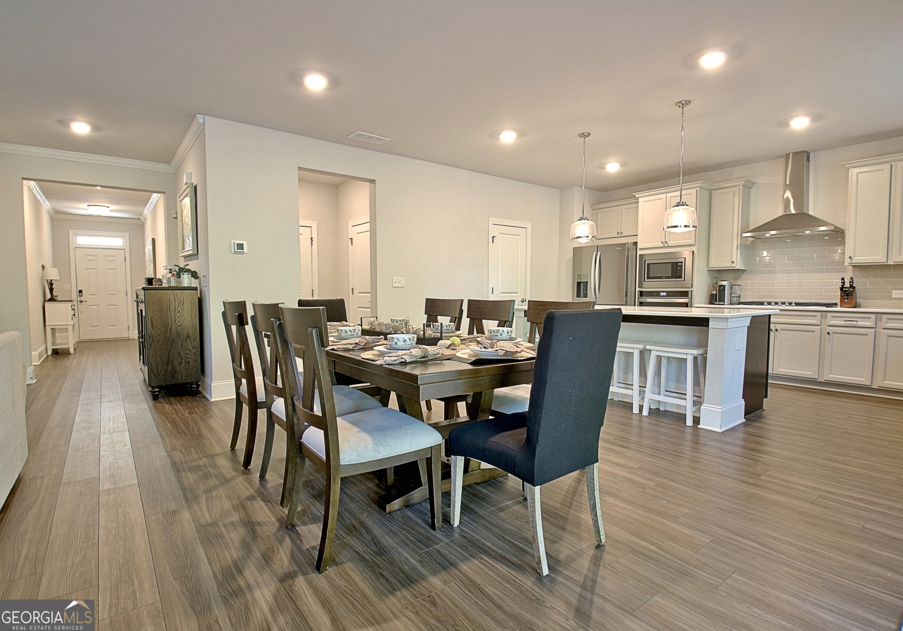 Peachtree City, Georgia 30269, United States, 5 Bedrooms Bedrooms, ,3 BathroomsBathrooms,Residential,Active,207884