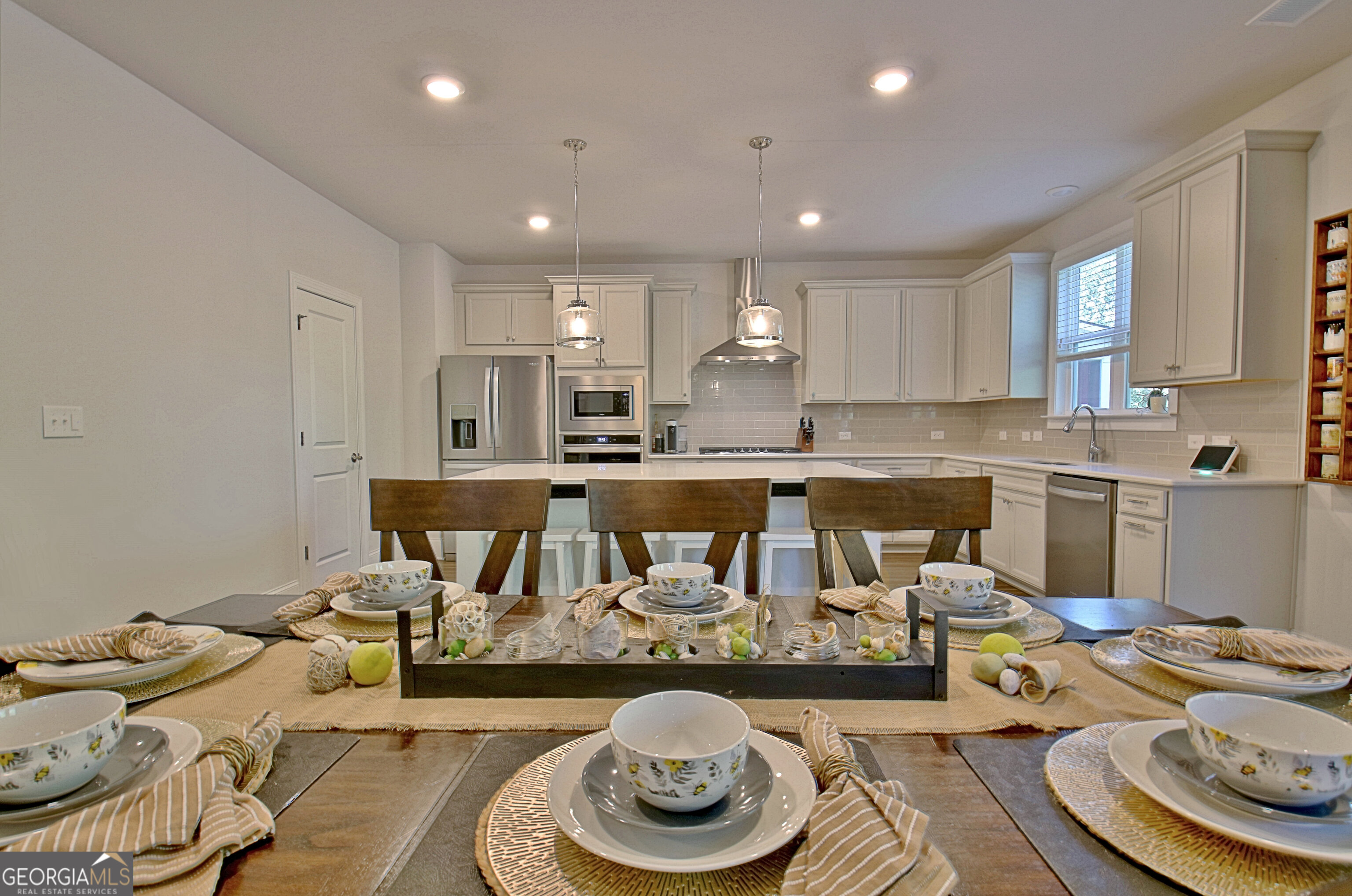 Peachtree City, Georgia 30269, United States, 5 Bedrooms Bedrooms, ,3 BathroomsBathrooms,Residential,Active,207884