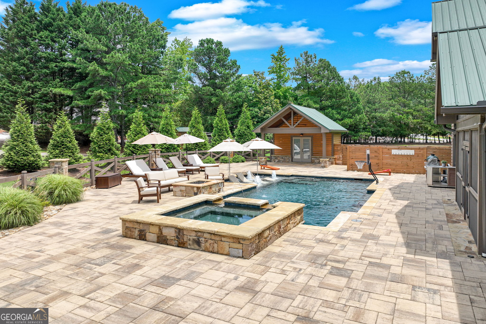 Flowery Branch, Georgia 30542, United States, 4 Bedrooms Bedrooms, ,6 BathroomsBathrooms,Residential,Active,155348