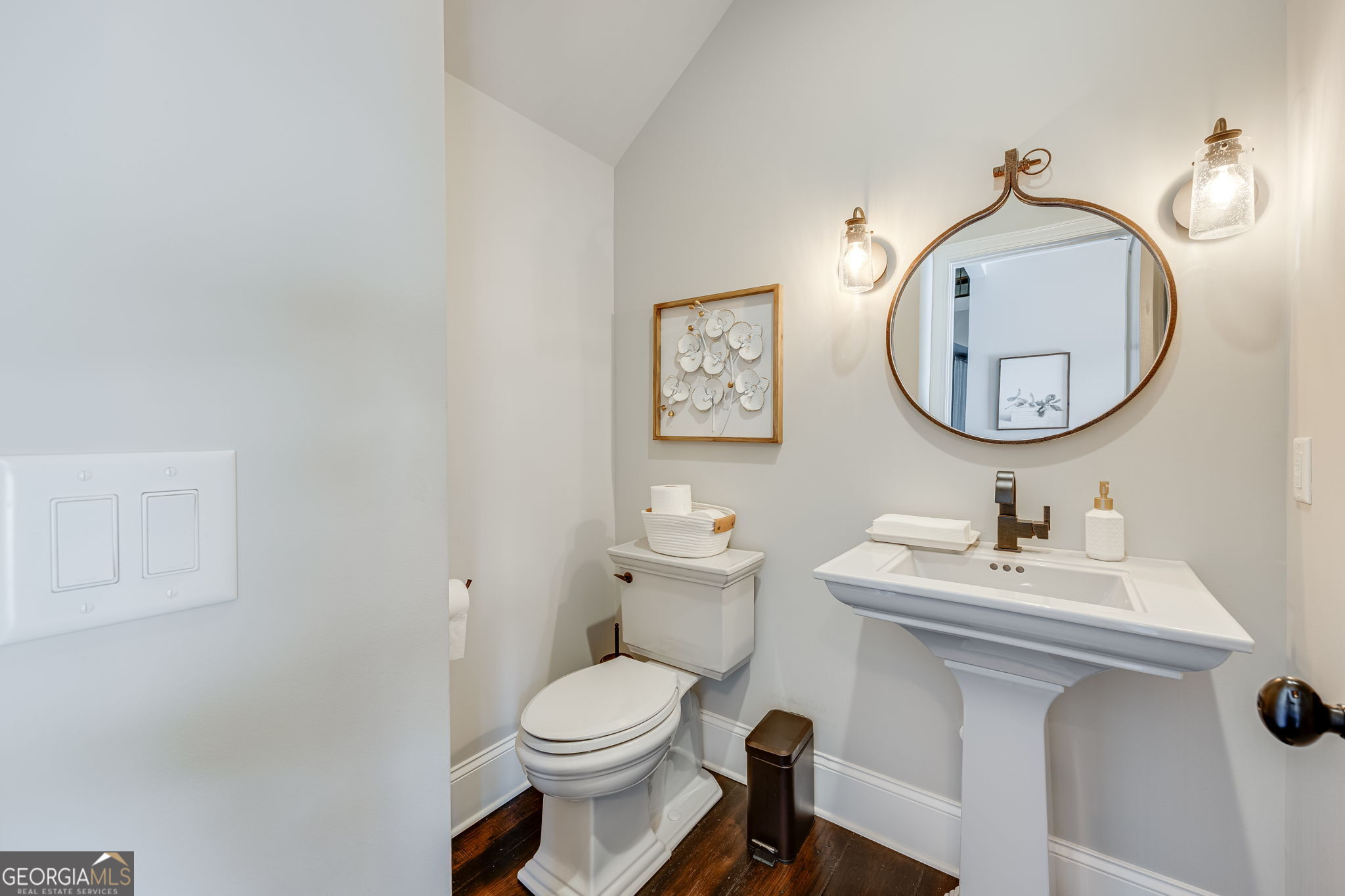 Flowery Branch, Georgia 30542, United States, 4 Bedrooms Bedrooms, ,6 BathroomsBathrooms,Residential,Active,155348