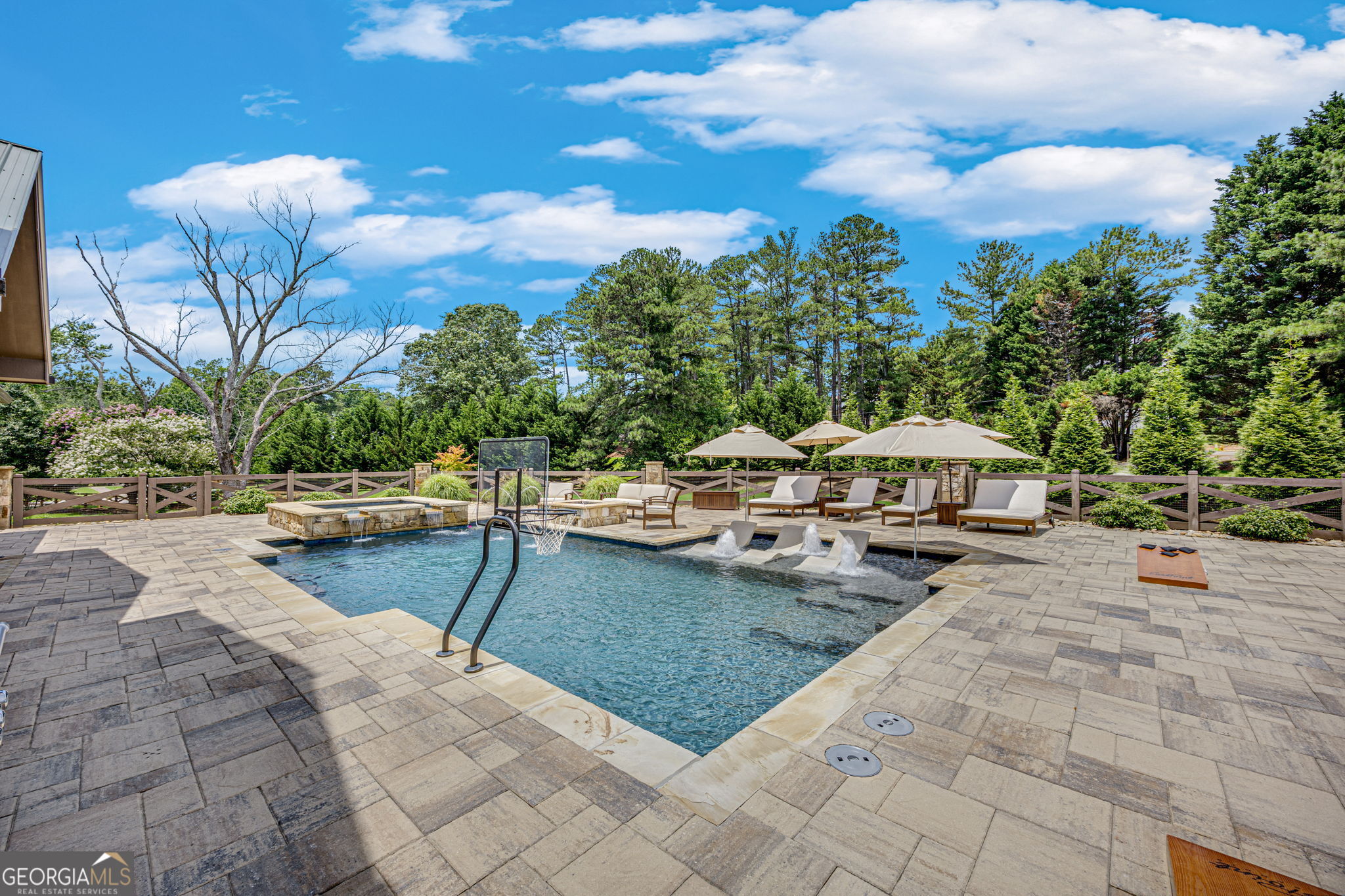 Flowery Branch, Georgia 30542, United States, 4 Bedrooms Bedrooms, ,6 BathroomsBathrooms,Residential,Active,155348