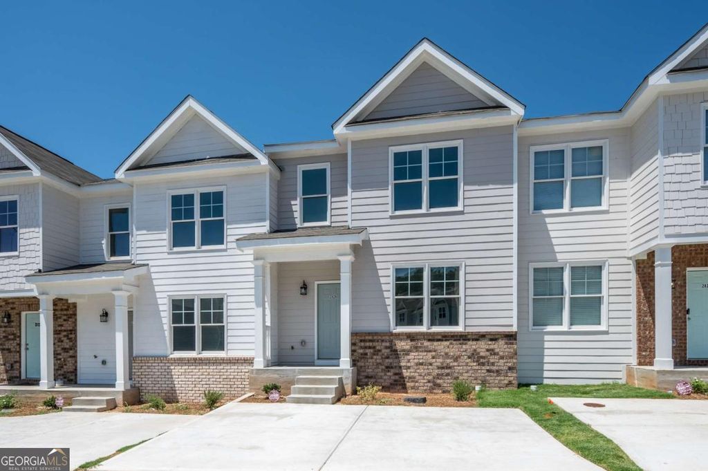 Photo of 2826 Laurel Ridge Circle, East Point, GA 30344 (MLS # 10762245)