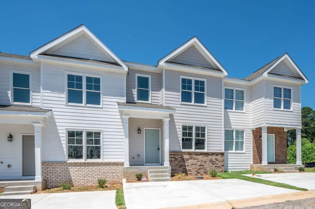 Photo of 2826 Laurel Ridge Circle, East Point, GA 30344 (MLS # 10762245)
