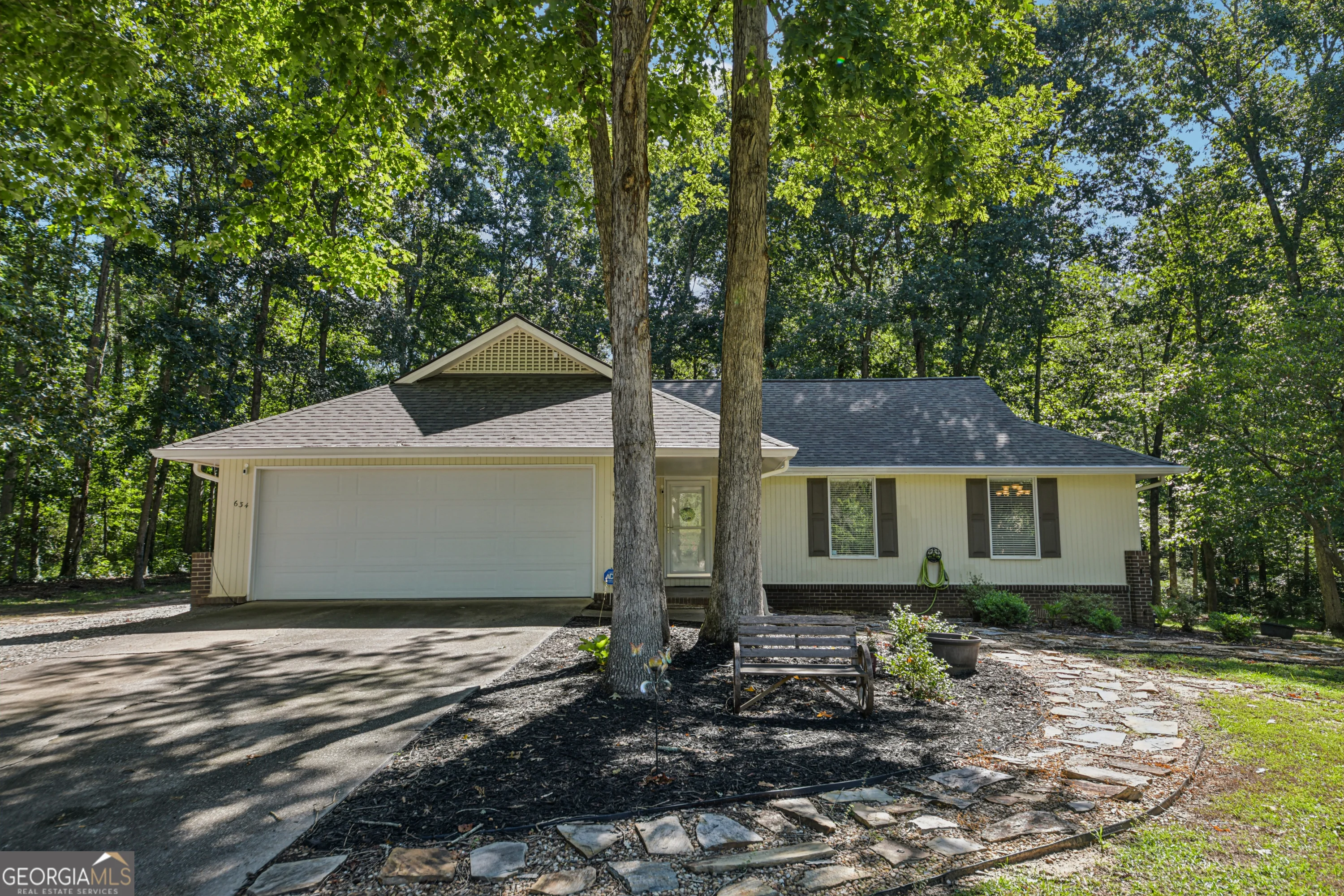 634 Knollwood Circle SE