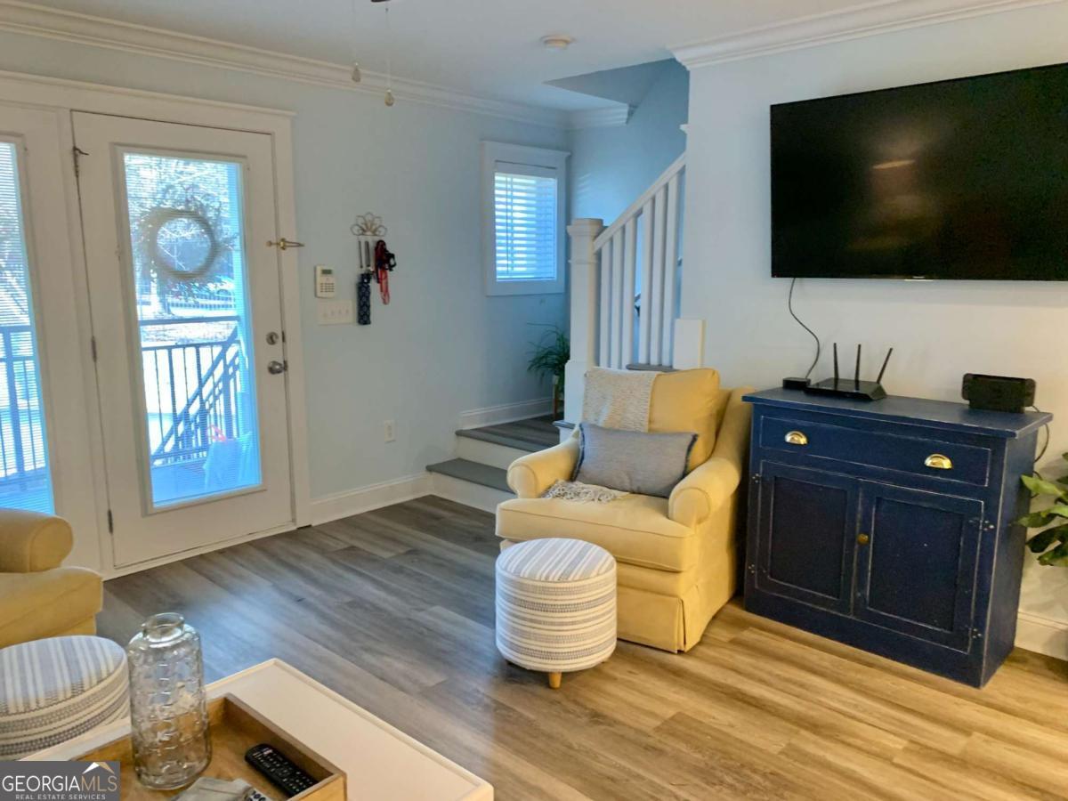 490 Barnett Shoals RD 809