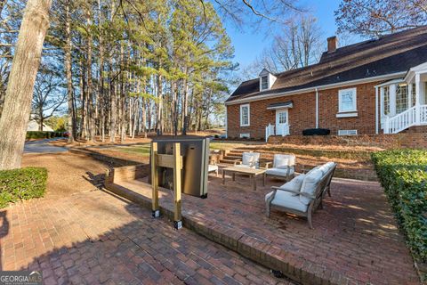 A home in Thomaston