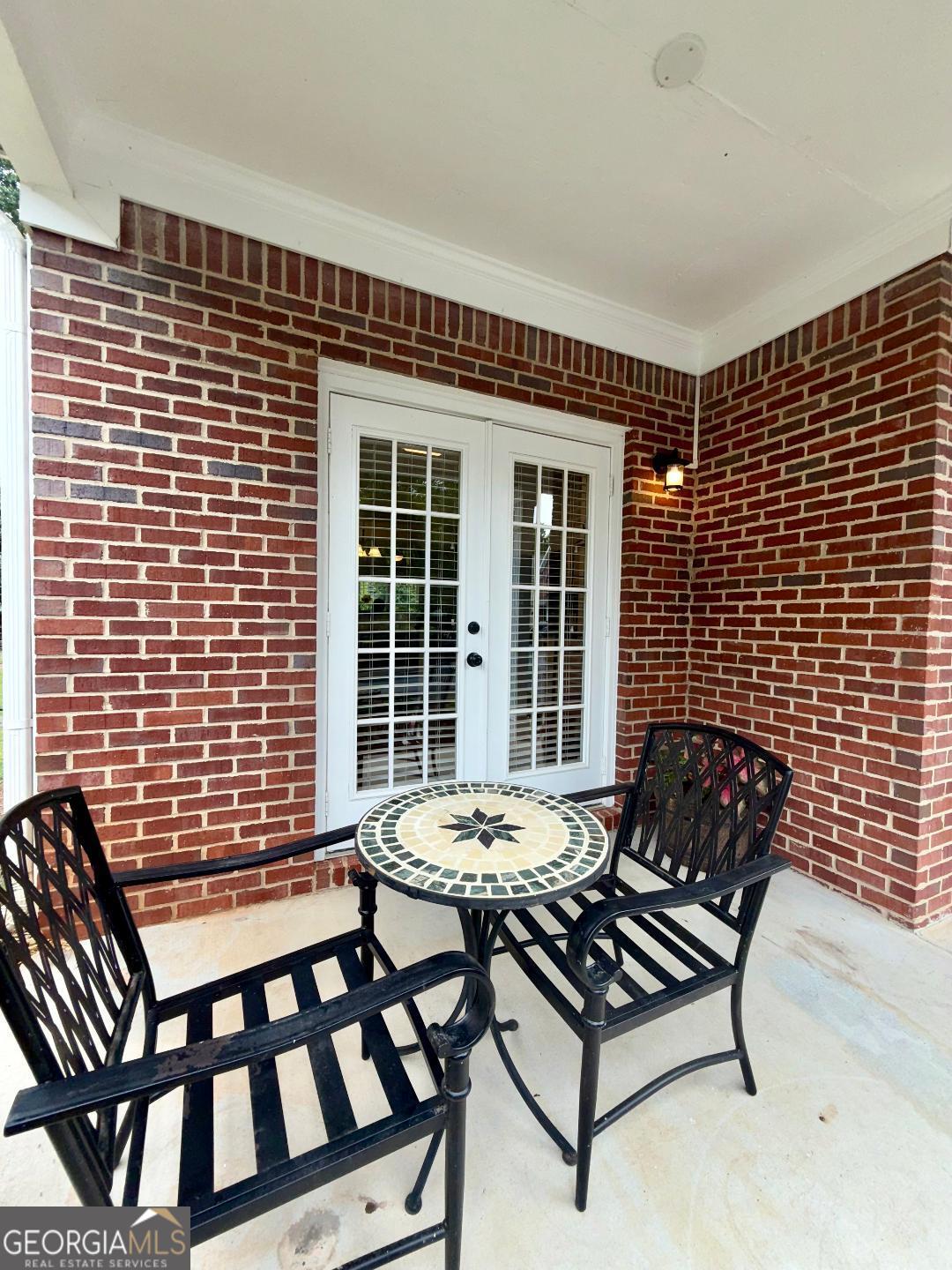 2075 Pine Tree DR E1